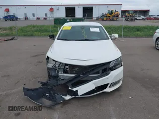 2018 Chevrolet Impala LT z VIN 2G1105S38J9151127, wystawiony jako IAAI lot #42365219 z przebiegiem 67 773 mil mil oraz . Historia ofert i sprzedaży dostępna na DreamBid. Obrazek 13.