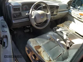 2003 Ford F-250 XL z VIN 1FTNX21PX3EB94715, wystawiony jako Copart lot #50712735 z przebiegiem 96 293 mil mil oraz Szkoda całkowita • Salvage title. Historia ofert i sprzedaży dostępna na DreamBid. Obrazek 8.