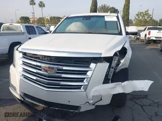 2016 Cadillac Escalade Platinum with VIN 1GYS4DKJ5GR260260, listed as a IAAI auction lot 41476668 with 108,058 mi miles. Bid and sale history available at carsss.com. Image 13.