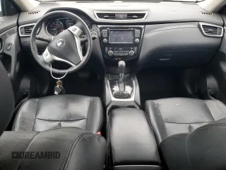 2015 Nissan Rogue SL z VIN 5N1AT2MV3FC810366, wystawiony jako Copart lot #50383365 z przebiegiem 134 607 mil mil oraz Szkoda całkowita • Salvage title. Historia ofert i sprzedaży dostępna na DreamBid. Obrazek 8.