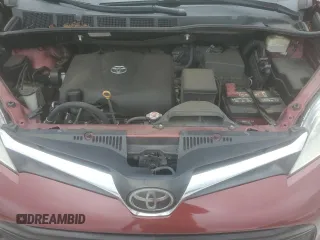 2018 Toyota Sienna LE Auto Access Seat with VIN 5TDKZ3DC8JS939030, listed as a Copart auction lot 60990575 with 78,809 mi miles and Salvage title. Bid and sale history available at DreamBid. Image 12.
