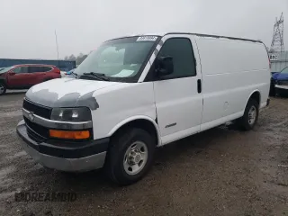 2005 Chevrolet Express Cargo Van with VIN 1GCGG25V951134050, listed as a Copart auction lot 84619994 with 333,268 mi miles and Clean Title. Bid and sale history available at carsss.com. Image 1.