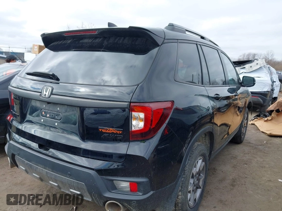 2022 Honda Passport TrailSport z VIN 5FNYF8H60NB011632, wystawiony jako IAAI lot #41779705 z przebiegiem 42 038 mil mil oraz . Historia ofert i sprzedaży dostępna na DreamBid. Obrazek 4.