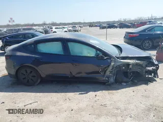 2024 Tesla Model 3 z VIN 5YJ3E1EA5RF843972, wystawiony jako IAAI lot #41873089 z przebiegiem 9 788 mil mil oraz . Historia ofert i sprzedaży dostępna na DreamBid. Obrazek 13.