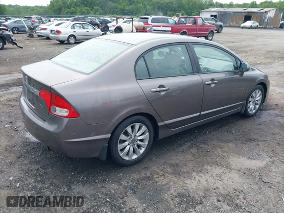 2009 Honda Civic z VIN 1HGFA15999L023648, wystawiony jako IAAI lot #42292289 z przebiegiem 279 822 mil mil oraz . Historia ofert i sprzedaży dostępna na DreamBid. Obrazek 4.