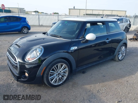 2016 MINI Hardtop S with VIN WMWXP7C53G2A42932, listed as a IAAI auction lot 42461469 with 76,038 mi miles and . Bid and sale history available at DreamBid. Image 17.