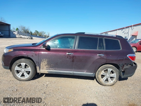 2012 Toyota Highlander Limited with VIN 5TDDK3EH2CS095433, listed as a IAAI auction lot 41833700 with 118,446 mi miles. Bid and sale history available at carsss.com. Image 15.