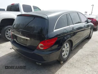 2006 Mercedes-Benz R-Class 3.5L with VIN 4JGCB65E26A006704, listed as a IAAI auction lot 41745249 with 145,198 mi miles. Bid and sale history available at carsss.com. Image 4.