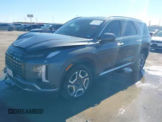2024 Hyundai Palisade Limited z VIN KM8R54GE6RU762168, wystawiony jako IAAI lot #41636936 z przebiegiem 12 236 mil mil oraz . Historia ofert i sprzedaży dostępna na DreamBid. Obrazek 17.