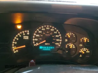 2002 Chevrolet Suburban LS with VIN 3GNEC16Z62G170085, listed as a Copart auction lot 80313284 with 458,005 mi miles and Salvage Title. Bid and sale history available at carsss.com. Image 9.