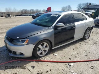 2013 Volkswagen Jetta TDI w/Premium с VIN 3VWLL7AJ9DM257467, выставлен на аукционе Copart как лот 49303315 с пробегом 168 001 миль миль и Чистый • Clean title. История ставок и продаж доступна на DreamBid. Изображение 1.