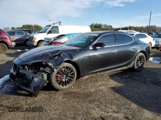 2017 Maserati Ghibli S Q4 with VIN ZAM57RTS6H1235474, listed as a Copart auction lot 42593703 with 44,645 mi miles. Bid and sale history available at carsss.com. Image 1.