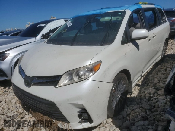 2019 Toyota Sienna XLE Auto Access Seat z VIN 5TDYZ3DC3KS971766, wystawiony jako Copart lot #44809945 z przebiegiem Nie podano mil oraz Szkoda całkowita • Salvage title. Historia ofert i sprzedaży dostępna na DreamBid. Obrazek 1.