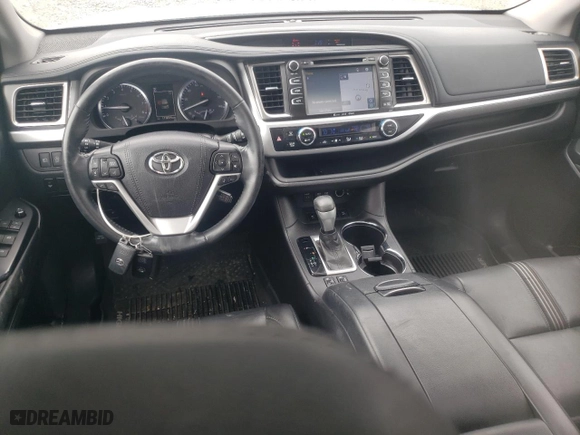 2018 Toyota Highlander SE with VIN 5TDJZRFH4JS488167, listed as a Copart auction lot 51863525 with 119,035 mi miles and Salvage Title. Bid and sale history available at carsss.com. Image 8.