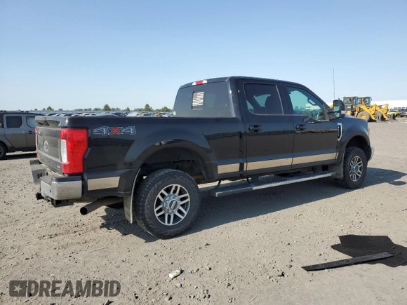 2017 Ford F-250 Lariat with VIN 1FT7W2B6XHEE59786, listed as a Copart auction lot 59812305 with 67,630 mi miles and Salvage title. Bid and sale history available at DreamBid. Image 3.