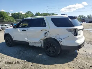 2017 Ford Police Interceptor Utility z VIN 1FM5K8AR1HGB82916, wystawiony jako Copart lot #56969985 z przebiegiem 123 811 mil mil oraz Szkoda całkowita • Salvage title. Historia ofert i sprzedaży dostępna na DreamBid. Obrazek 2.
