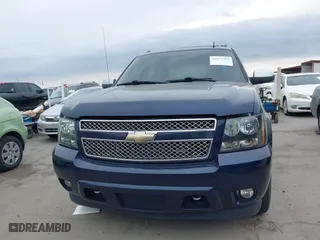 2011 Chevrolet Avalanche LTZ with VIN 3GNTKGE32BG251904, listed as a IAAI auction lot 41677307 with 143,653 mi miles. Bid and sale history available at carsss.com. Image 12.
