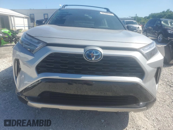 2024 Toyota RAV4 Hybrid XSE z VIN 2T3E6RFVXRW078872, wystawiony jako Copart lot #57592315 z przebiegiem 20 502 mil mil oraz Szkoda całkowita • Salvage title. Historia ofert i sprzedaży dostępna na DreamBid. Obrazek 5.