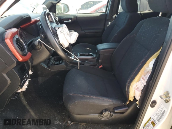 2017 Toyota Tacoma SR5 with VIN 5TFDZ5BN5HX013648, listed as a Copart auction lot 47525475 with 59,141 mi miles and Salvage Title. Bid and sale history available at DreamBid. Image 7.