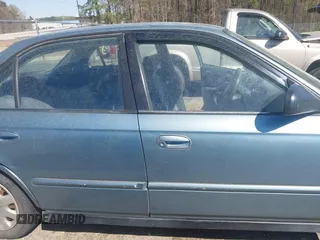 2000 Honda Civic VP with VIN 2HGEJ6614YH581615, listed as a IAAI auction lot 41902740 with 236,478 mi miles. Bid and sale history available at carsss.com. Image 13.