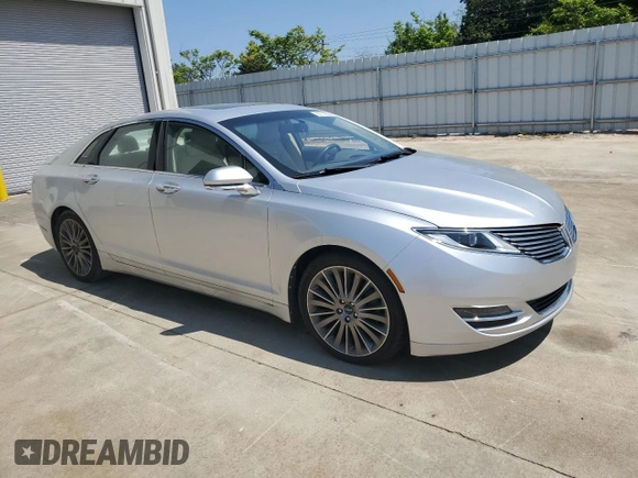 2013 Lincoln MKZ z VIN 3LN6L2GK5DR803943, wystawiony jako Copart lot #51714625 z przebiegiem 108 958 mil mil oraz Szkoda całkowita • Salvage title. Historia ofert i sprzedaży dostępna na DreamBid. Obrazek 4.