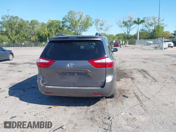 2017 Toyota Sienna LE Auto Access Seat with VIN 5TDKZ3DC7HS781788, listed as a IAAI auction lot 41793638 with 65,529 mi miles. Bid and sale history available at carsss.com. Image 17.
