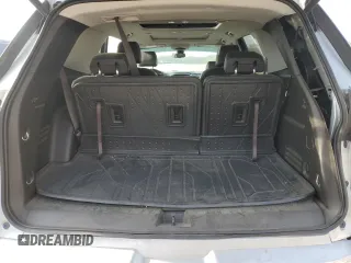 2019 Chevrolet Traverse Premier z VIN 1GNEVKKW4KJ215969, wystawiony jako Copart lot #52996585 z przebiegiem 65 894 mil mil oraz Szkoda całkowita • Salvage title. Historia ofert i sprzedaży dostępna na DreamBid. Obrazek 6.