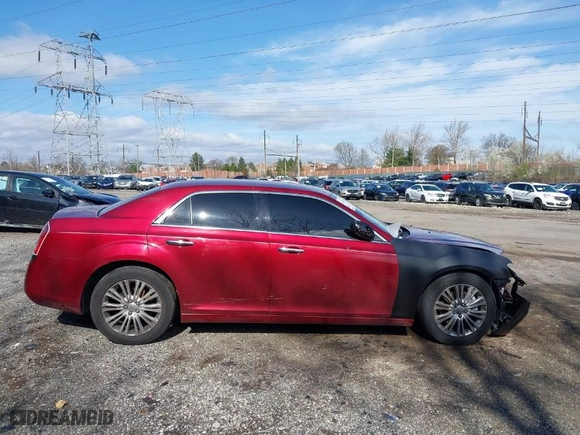 2013 Chrysler 300 with VIN 2C3CCAKTXDH645262, listed as a IAAI auction lot 41939164 with NaN miles. Bid and sale history available at carsss.com. Image 13.