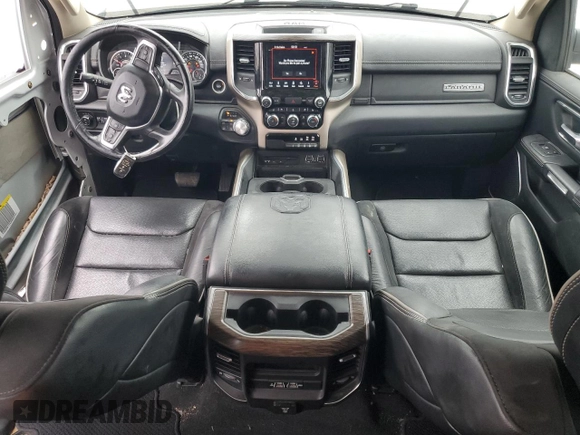 2019 Ram 1500 Laramie z VIN 1C6SRFJTXKN654141, wystawiony jako Copart lot #57014245 z przebiegiem 89 070 mil mil oraz Szkoda całkowita • Salvage title. Historia ofert i sprzedaży dostępna na DreamBid. Obrazek 8.