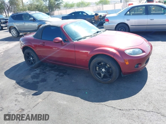 2006 Mazda MX-5 Miata Sport z VIN JM1NC25F260109008, wystawiony jako IAAI lot #42467176 z przebiegiem 139 839 mil mil oraz . Historia ofert i sprzedaży dostępna na DreamBid. Obrazek 13.