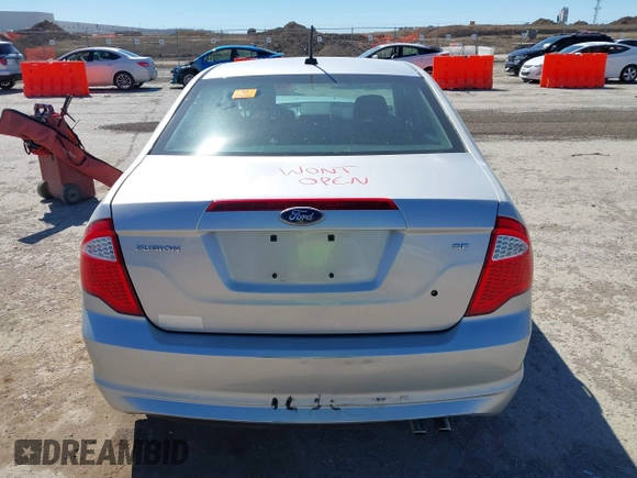 2010 Ford Fusion SE with VIN 3FAHP0HA7AR390002, listed as a IAAI auction lot 41725117 with 1 mi miles. Bid and sale history available at carsss.com. Image 16.