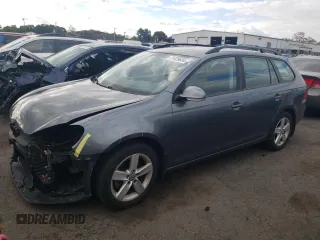 2013 Volkswagen Jetta SportWagen SE w/Sunroof with VIN 3VWPP7AJ9DM695346, listed as a Copart auction lot 71429634 with 136,739 mi miles and Salvage Title. Bid and sale history available at carsss.com. Image 1.
