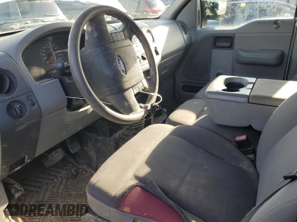 2004 Ford F-150 XL with VIN 1FTRF14W14NC15602, listed as a Copart auction lot 42381205 with 117,684 mi miles and Clean Title. Bid and sale history available at DreamBid. Image 7.