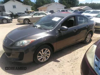 2013 Mazda 3 i Touring z VIN JM1BL1V80D1715722, wystawiony jako IAAI lot #42508346 z przebiegiem 107 754 mil mil oraz . Historia ofert i sprzedaży dostępna na DreamBid. Obrazek 2.