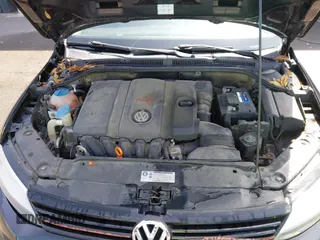 2011 Volkswagen Jetta Sedan SE w/Convenience & Sunroof with VIN 3VWDX7AJ5BM354817, listed as a IAAI auction lot 41919430 with 156,284 mi miles. Bid and sale history available at carsss.com. Image 10.