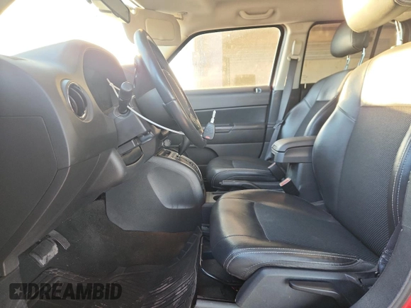 2017 Jeep Patriot Sport SE with VIN 1C4NJPBA5HD131124, listed as a Copart auction lot 60649975 with 78,571 mi miles and Salvage title. Bid and sale history available at DreamBid. Image 7.