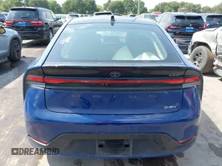 2024 Toyota Prius LE z VIN JTDACAAU8R3019555, wystawiony jako IAAI lot #42160410 z przebiegiem 15 529 mil mil oraz . Historia ofert i sprzedaży dostępna na DreamBid. Obrazek 17.