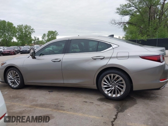 2019 Lexus ES 350 with VIN 58ABZ1B14KU030063, listed as a IAAI auction lot 42152099 with 71,017 mi miles and . Bid and sale history available at DreamBid. Image 14.