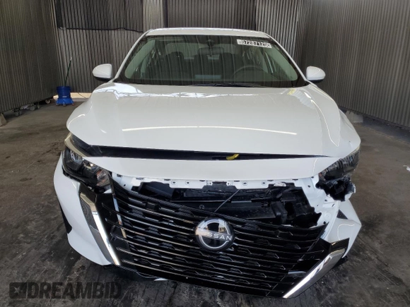 2025 Nissan Sentra S z VIN 3N1AB8BV5SY265501, wystawiony jako Copart lot #57287125 z przebiegiem 613 mil mil oraz Nie do naprawy • Non repairable. Historia ofert i sprzedaży dostępna na DreamBid. Obrazek 5.