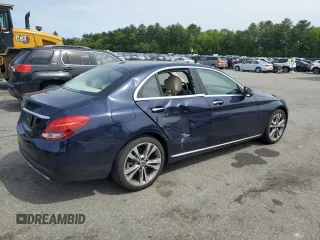 2018 Mercedes-Benz C 300 with VIN 55SWF4JB0JU276292, listed as a Copart auction lot 58014725 with 82,926 mi miles and Salvage title. Bid and sale history available at DreamBid. Image 3.