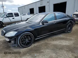2010 Mercedes-Benz S 550 with VIN WDDNG7BB1AA326822, listed as a Copart auction lot 52373325 with 105,313 mi miles and Salvage Title. Bid and sale history available at DreamBid. Image 1.