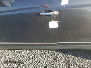 2017 Cadillac XT5 Luxury AWD z VIN 1GYKNDRSXHZ267282, wystawiony jako Copart lot #82061694 z przebiegiem Nie podano mil oraz Szkoda całkowita • Salvage title. Historia ofert i sprzedaży dostępna na DreamBid. Obrazek 12.