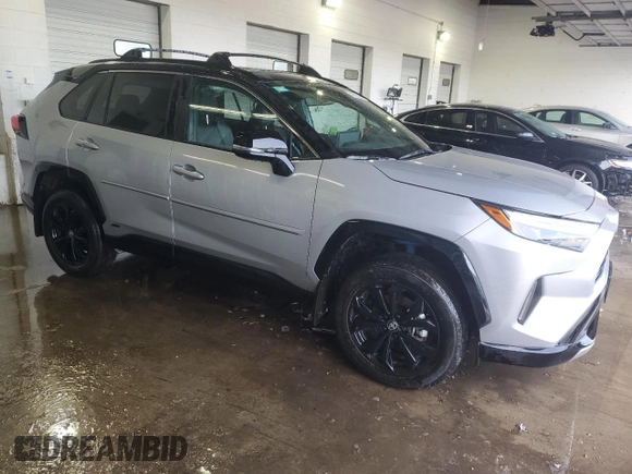 2024 Toyota RAV4 Hybrid XSE with VIN 2T3E6RFVXRW081223, listed as a Copart auction lot 42163285 with 2,167 mi miles and Salvage Title. Bid and sale history available at DreamBid. Image 4.