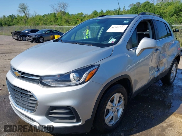 2020 Chevrolet Trax LT with VIN KL7CJLSBXLB039596, listed as a IAAI auction lot 41986195 with 25,538 mi miles and . Bid and sale history available at DreamBid. Image 17.