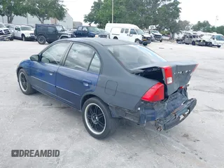 2004 Honda Civic LX with VIN 2HGES16514H602613, listed as a IAAI auction lot 39716121 with 215,401 mi miles and . Bid and sale history available at carsss.com. Image 3.