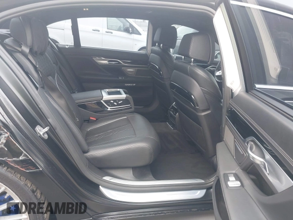 2018 BMW 7 Series ALPINA B7 xDrive with VIN WBA7F2C5XJG856217, listed as a IAAI auction lot 41473030 with 49,298 mi miles. Bid and sale history available at carsss.com. Image 8.