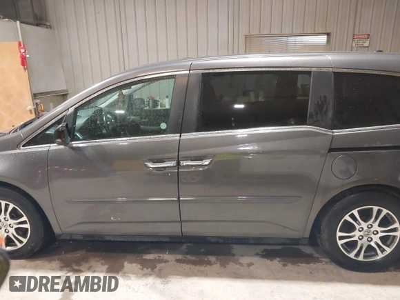 2013 Honda Odyssey EX-L с VIN 5FNRL5H63DB015989, выставлен на аукционе IAAI как лот 41832421 с пробегом 153 240 миль миль и . История ставок и продаж доступна на DreamBid. Изображение 14.