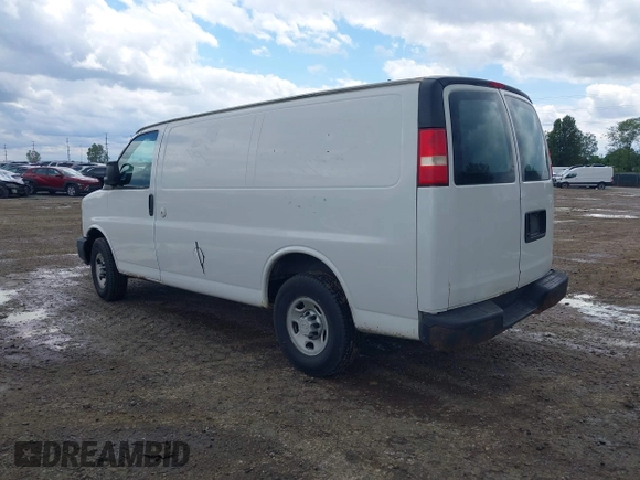 2007 Chevrolet Express Cargo z VIN 1GCGG25V671166439, wystawiony jako IAAI lot #42306135 z przebiegiem 206 336 mil mil oraz . Historia ofert i sprzedaży dostępna na DreamBid. Obrazek 3.