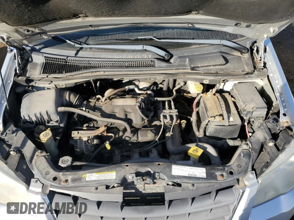 2008 Chrysler Town & Country LX with VIN 2A8HR44H48R781843, listed as a Copart auction lot 83769824 with 215,635 mi miles and Clean Title. Bid and sale history available at carsss.com. Image 12.