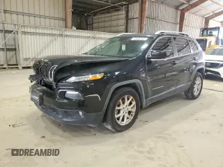 2016 Jeep Cherokee Latitude with VIN 1C4PJLCS7GW173242, listed as a Copart auction lot 59330145 with 146,358 mi miles and Salvage title. Bid and sale history available at DreamBid. Image 1.